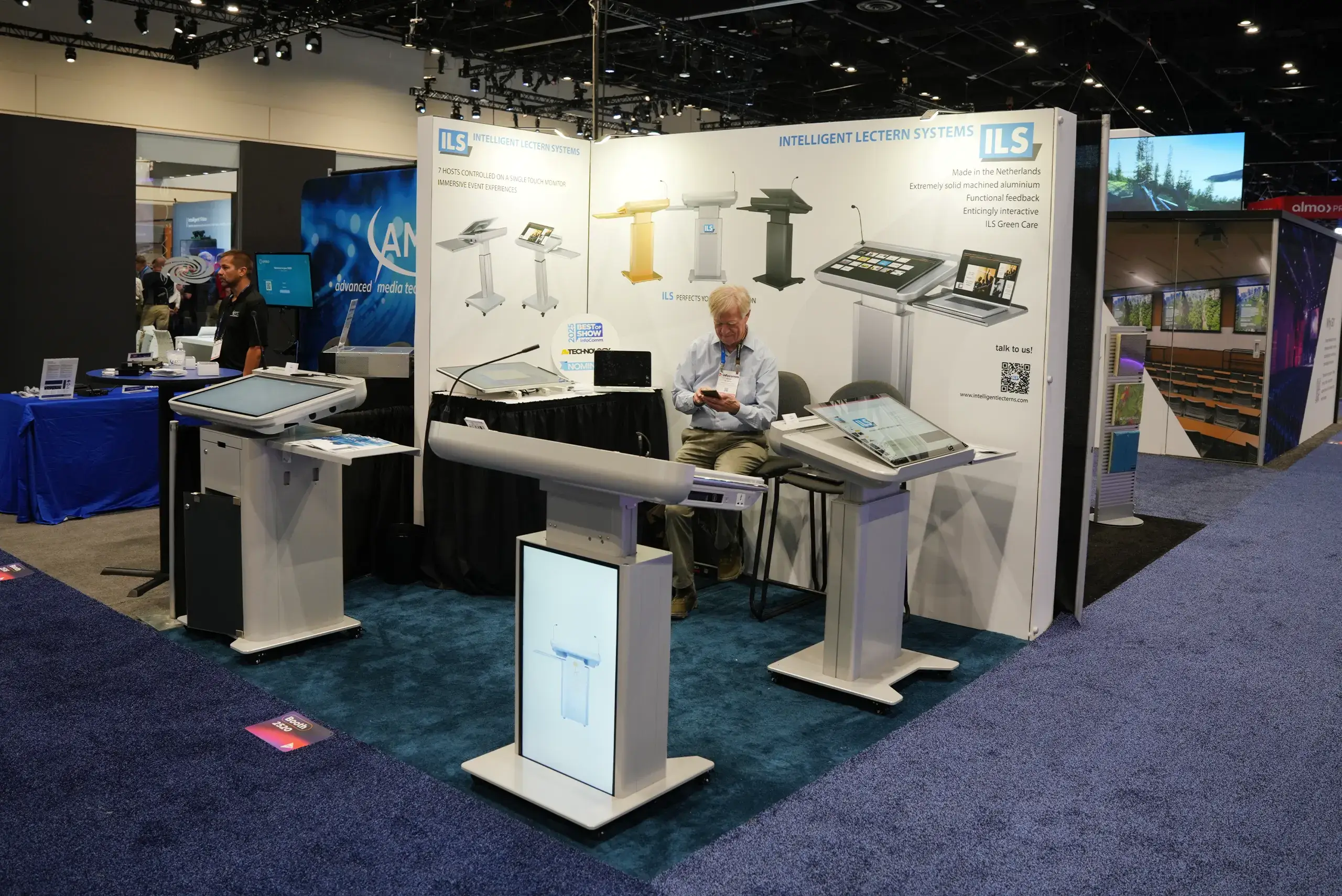 ILS - 10x10 trade show display rental at Infocomm