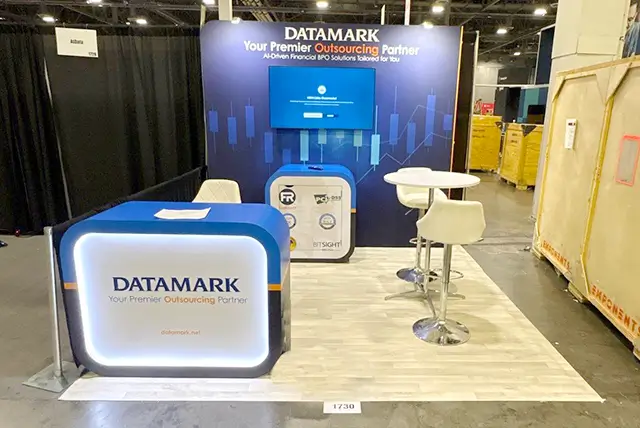 10x10 Trade Show Display for Datamark at Fintech Meetup, Designed and Built by Exponents in Las Vegas